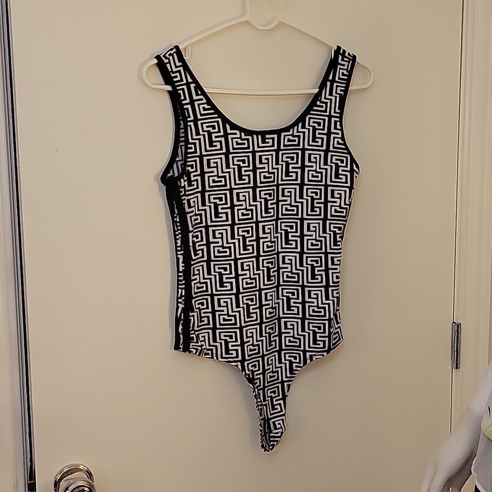 3/$30 MINETTE Monochrome Monogram Scoop Neck Festival Bodysuit - Picture 3 of 8